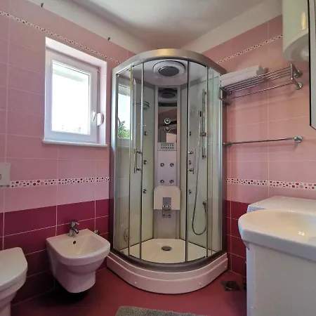 Sara 1, 50 M From The Beach, Balcony And Sea View, Private Parking Διαμέρισμα *