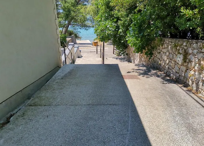 Apartman Sara 1, 50 M From The Beach, Balcony And Sea View, Private Parking *