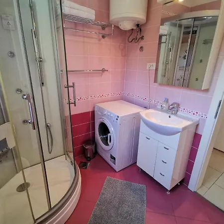 Apartamento Sara 1, 50 M From The Beach, Balcony And Sea View, Private Parking Crikvenica