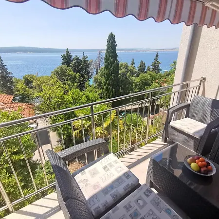 Sara 1, 50 M From The Beach, Balcony And Sea View, Private Parking