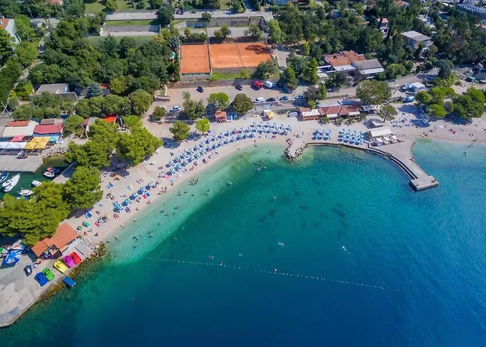 Sara 1, 50 M From The Beach, Balcony And Sea View, Private Parking Διαμέρισμα