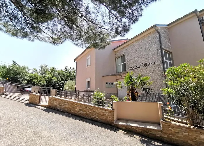 شقة Sara 1, 50 M From The Beach, Balcony And Sea View, Private Parking