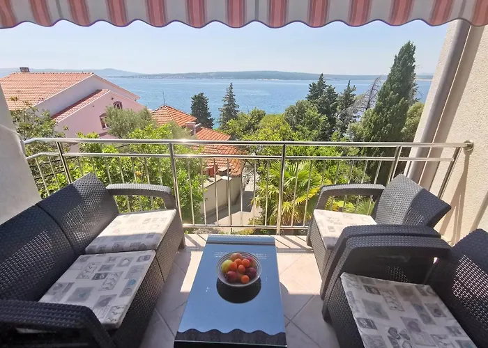 Sara 1, 50 M From The Beach, Balcony And Sea View, Private Parking شقة *